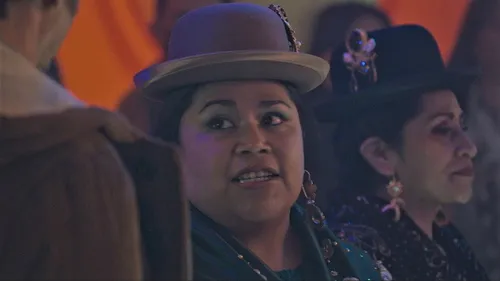 Cholitas in Action